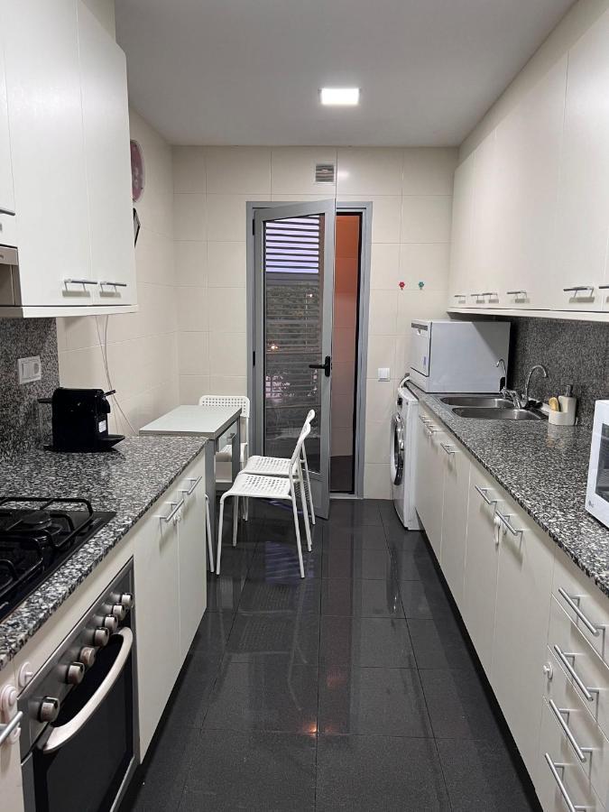 Fira Gran Via 2 - Private Rooms In A Shared Apartment - Habitaciones Privadas En Apartamento Compartido L'Hospitalet de Llobregat Eksteriør billede